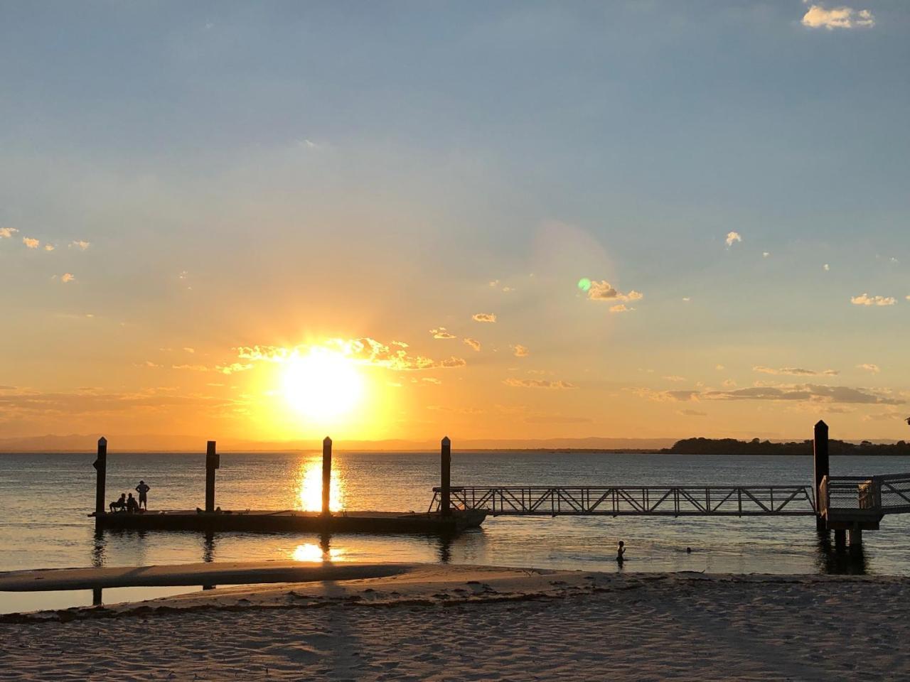 Bribie Island Hotel Bellara Eksteriør billede